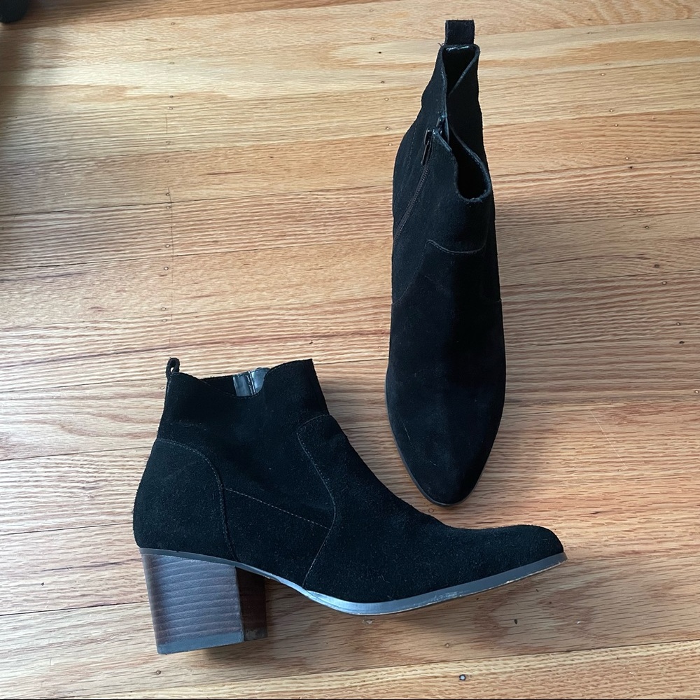 Crown Vintage Saleen Suede Western Booties
